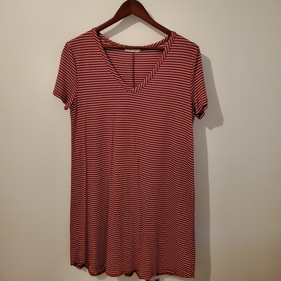 Striped dress - Picture 1 of 3